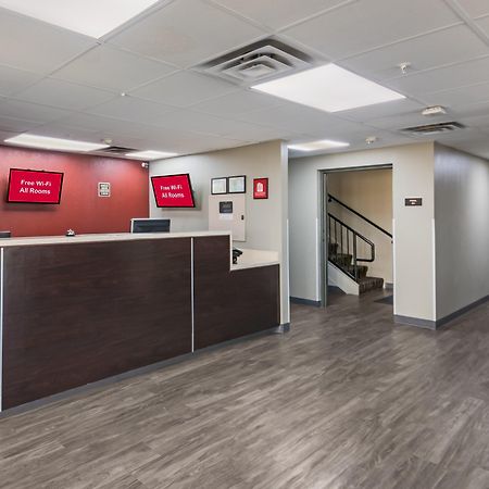 Red Roof Inn & Suites Austin East - Манор Экстерьер фото
