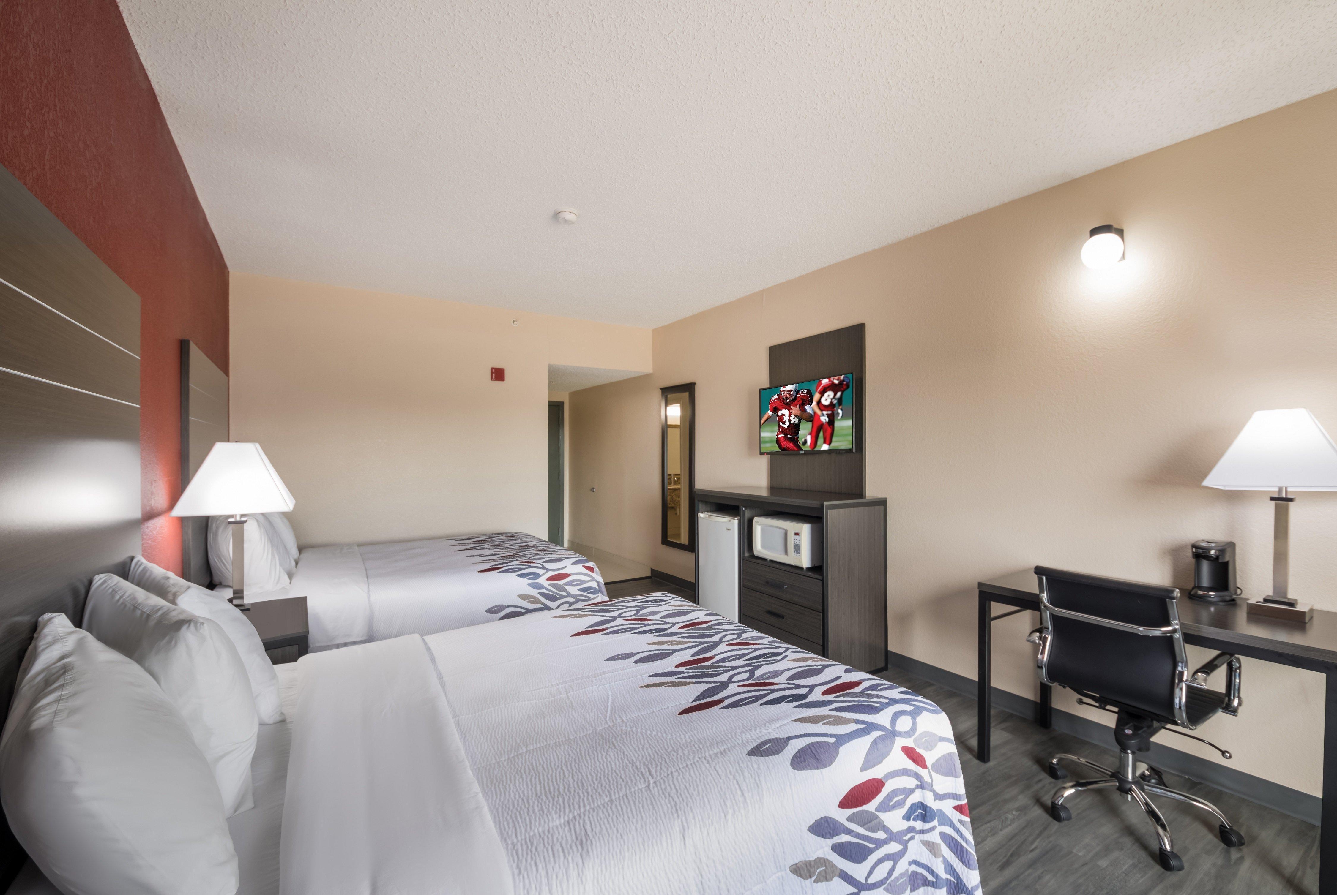 Red Roof Inn & Suites Austin East - Манор Экстерьер фото