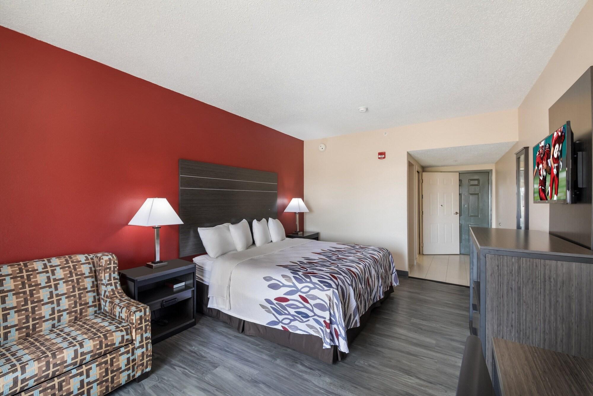 Red Roof Inn & Suites Austin East - Манор Экстерьер фото