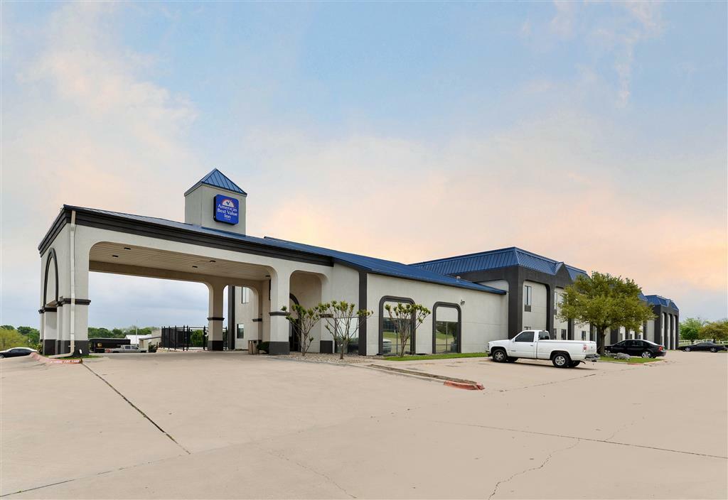 Red Roof Inn & Suites Austin East - Манор Экстерьер фото