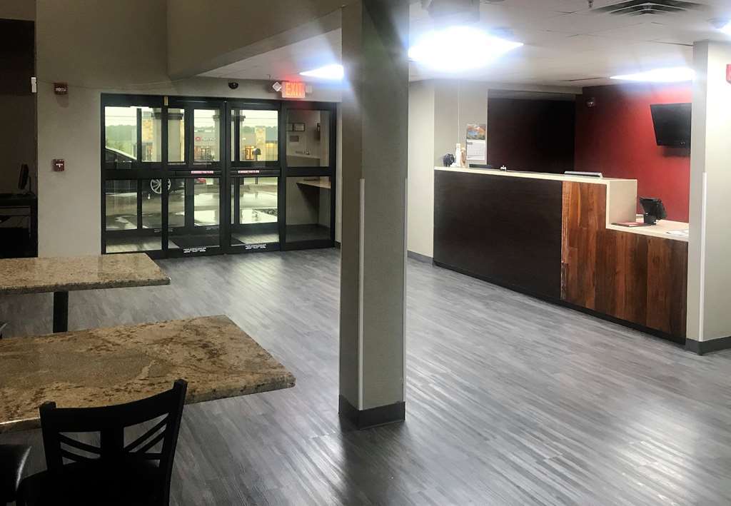 Red Roof Inn & Suites Austin East - Манор Интерьер фото