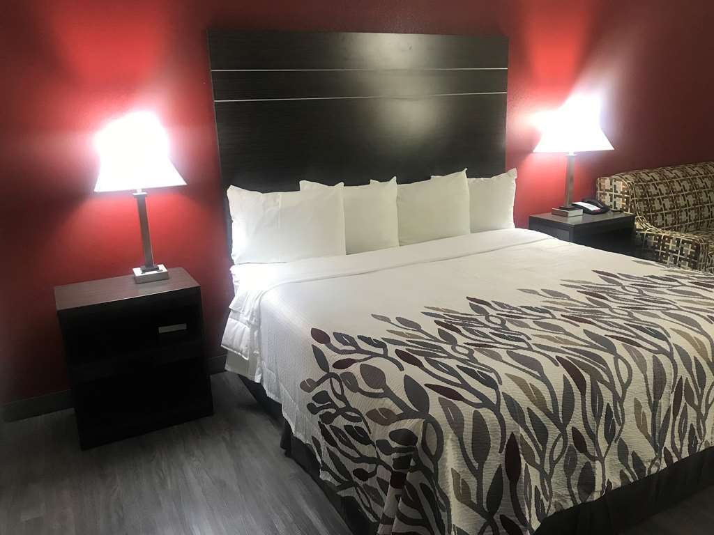Red Roof Inn & Suites Austin East - Манор Номер фото